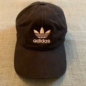 Adidas Black Youth Ball Cap. Adjustable. Excellent